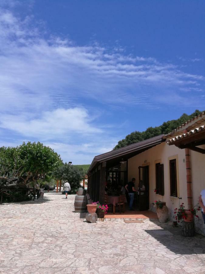 Agriturismo Tenute Pispisa Segesta Calatafimi Dış mekan fotoğraf